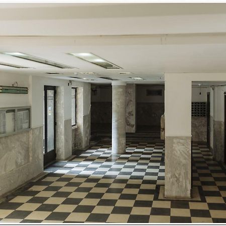 Old Town Cosy Studio Бухарест Экстерьер фото